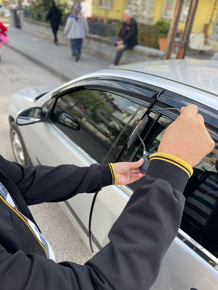 Şifne Oto Kilitçisi